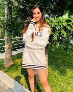 simrat kaur randhawa hd photo