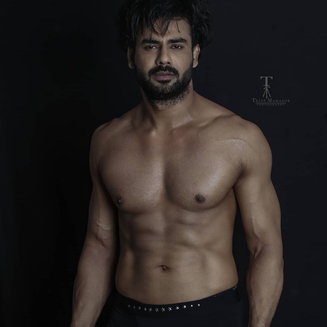 Vishal Aditya Singh hot