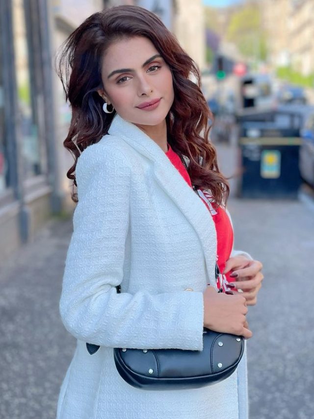 Hot priyanka Chahar choudhary