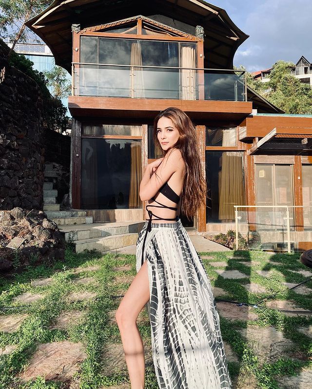 Kashish Ratnani height