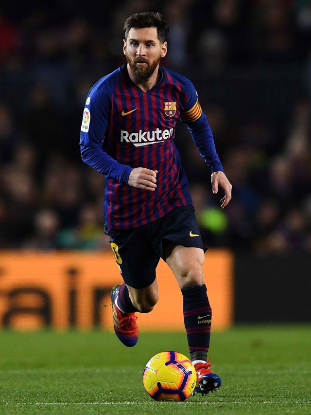 cropped-Lionel-Messi-2022.jpg