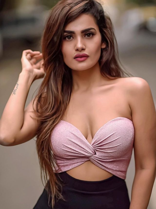 cropped-Sakshi-Dwivedi-bold-pic.jpg