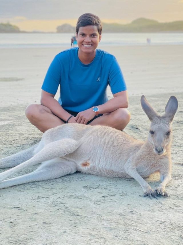 cropped-deepti_with_animal.jpg