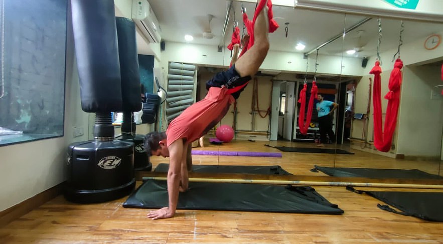 Deepanshu Bhandari height