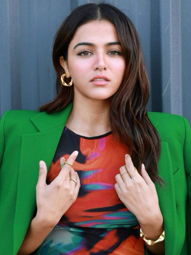 cropped-Charming-wamiqa.jpg