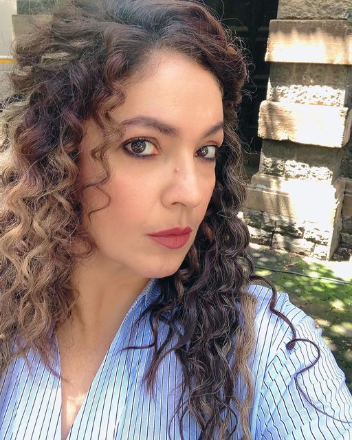 Pooja Bhatt wiki