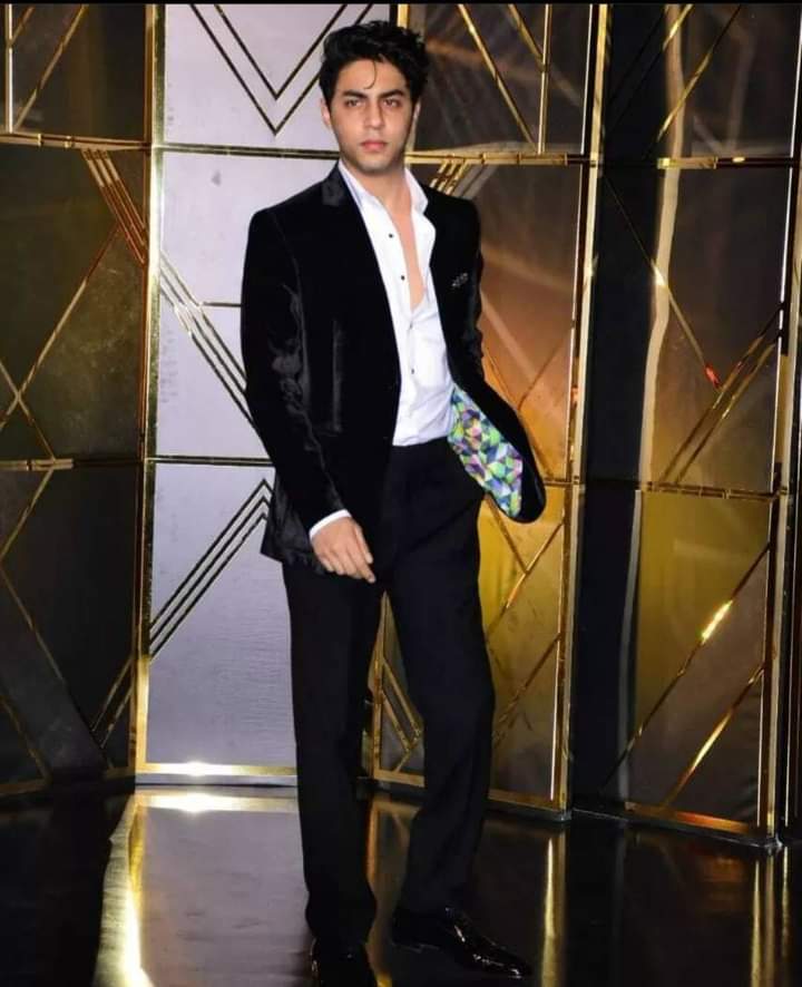  Aryan Khan age