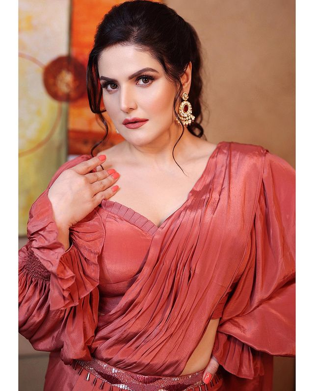 Zareen Khan bio