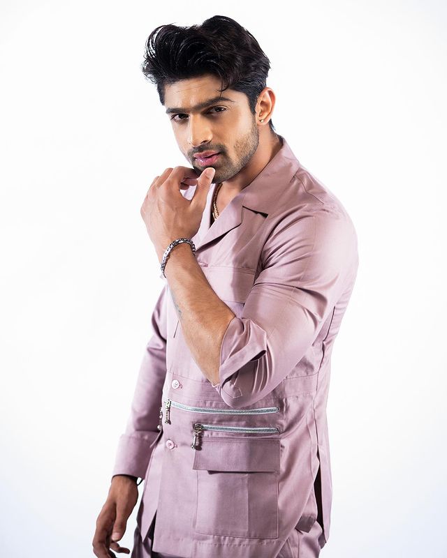 Abhishek Kumar age