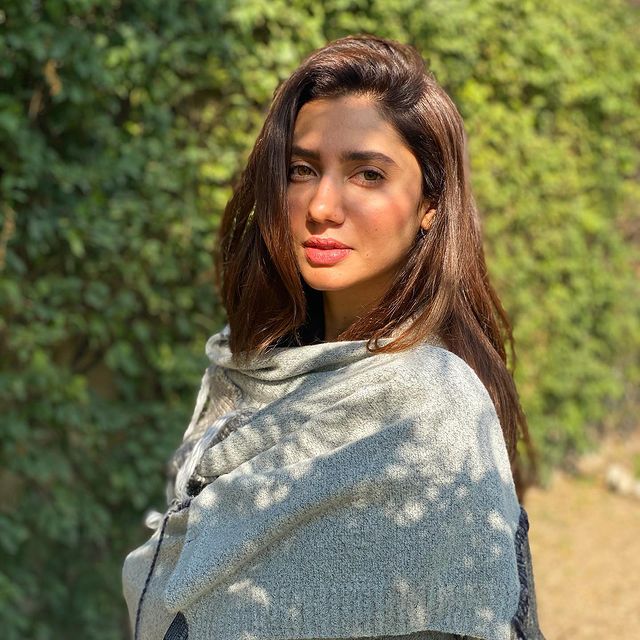  Mahira Khan bio