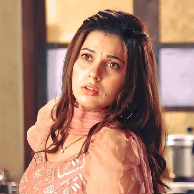 Alice Kaushik age