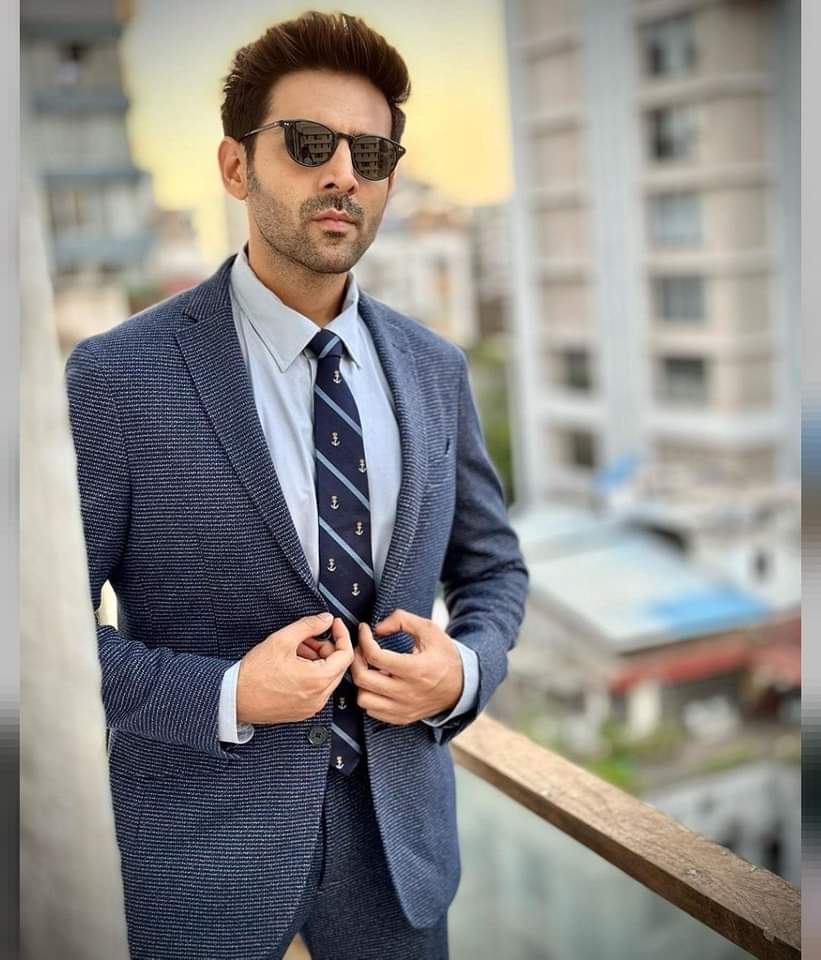 Kartik Aaryan age 