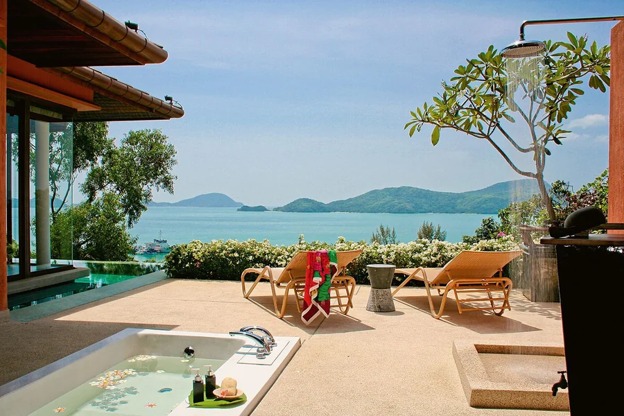 relaxed beach